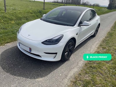 Road54 - Specialiste TESLA, Loueur de Voiture à Lanta