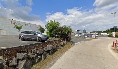 Intermarché Location Lussac Les Châteaux, Loueur de Voiture à Lussac-les-Châteaux