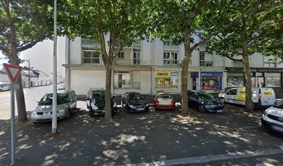 Hertz Location De Voitures - Saint Nazaire - 79 Rue De La Ville Halluard, Loueur de Voiture à Saint-Nazaire