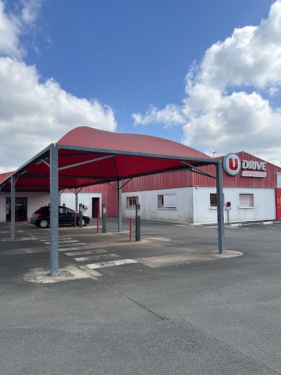 SuperU drive, Loueur de Voiture à Lécousse