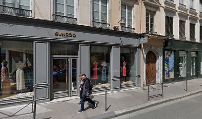 Location Camion Chevaux Lyon (Parc Miribel Jonage), Loueur de Voiture à Lyon 02