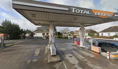 Hertz - Vendome - Total Access Service Station, Loueur de Voiture à Vendôme