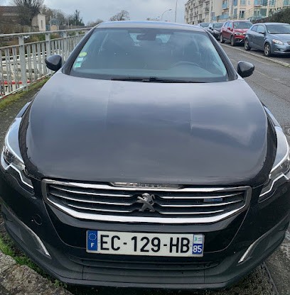 Courteasy Location Courte Durée Avec Le Garage AB Méca, Loueur de Voiture à Vernon